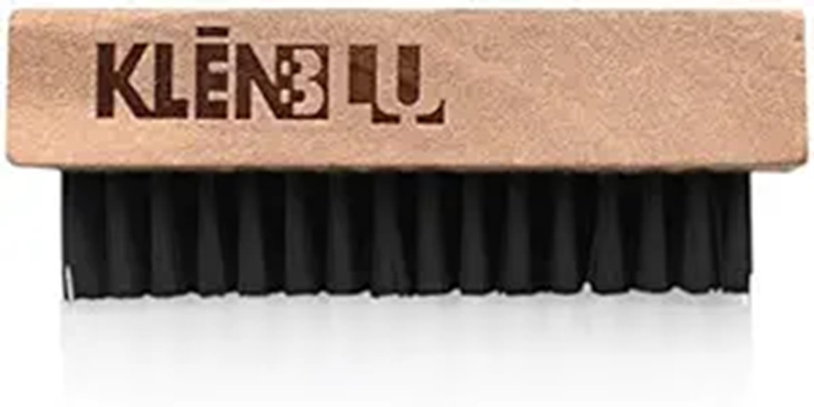 suede brush by klenblu